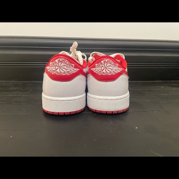 Like New Jordan 1 OG Red and White size 13 - Picture 2 of 3